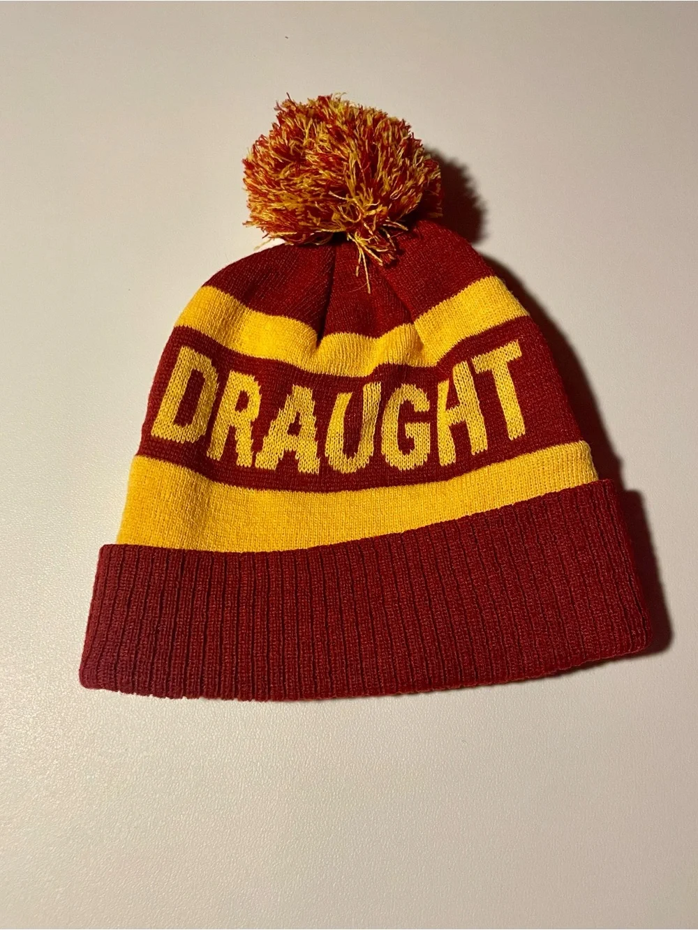 Carlton Draught Maroon Yellow Pom Pom Beanie AFL Footy Winter Knit Hat OSFM